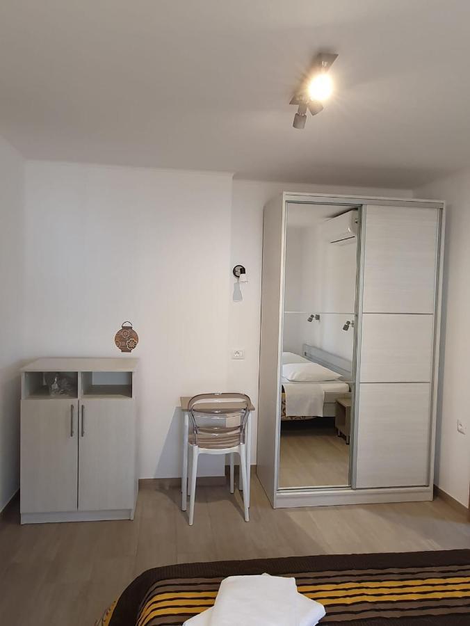 Apartman Mi Nerezine Esterno foto